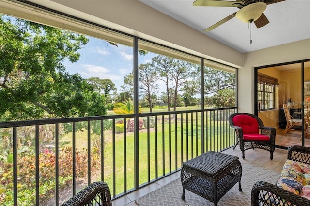 7639 Fairway Woods Dr Unit 605, Sarasota, FL 34238 - sunroom / solarium featuring ceiling fan