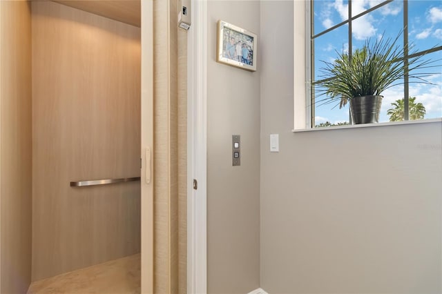 bathroom featuring elevator