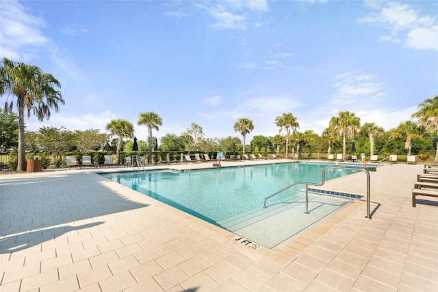 14309 Carolina Sky Pl, Lakewood Ranch, FL 34211 - community pool with a patio and fence