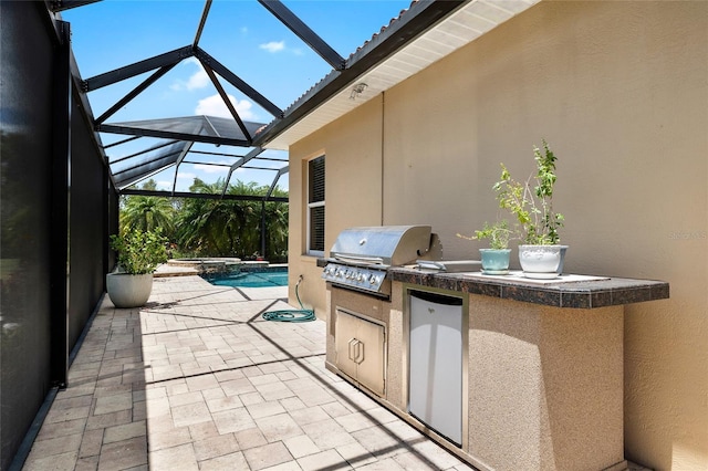 6231 Cypress Bend Ct, University Park, FL 34201 - view of patio / terrace featuring a pool with connected hot tub and a lanai