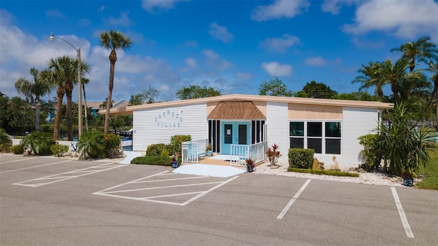 5057 Live Oak Cir Unit 86, Bradenton, FL 34207 - view of property with uncovered parking