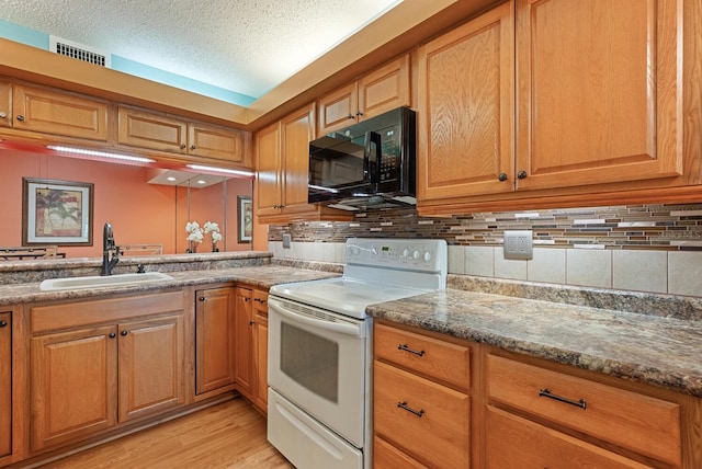 5736 Ashton Lake Dr, Sarasota, FL 34231 - photo 15