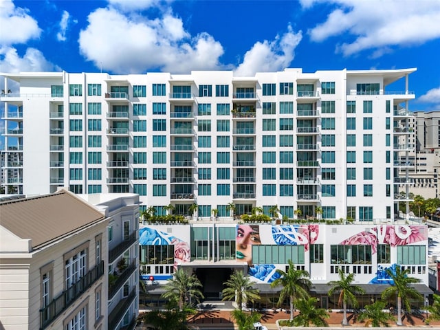 111 S Pineapple Ave Unit 716, Sarasota, FL 34236 - view of building exterior