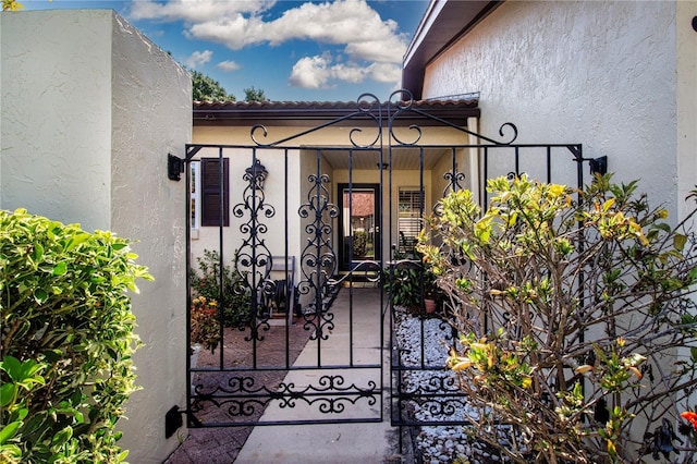 3843 El Poinier Ct W Unit 8720, Sarasota, FL 34232 - view of gate
