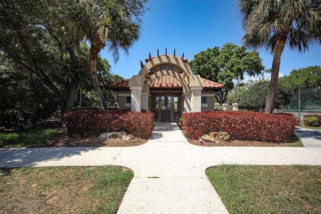 5106 Far Oak Cir, Sarasota, FL 34238 - view of property featuring fence