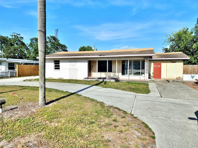 4221 26th St W, Bradenton, FL 34205 - single story home with fence, a front yard, and concrete driveway