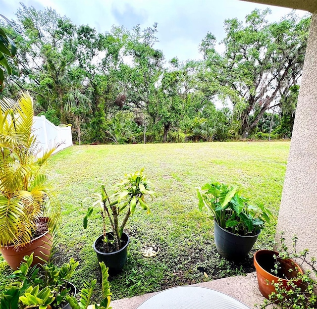 view of yard featuring fence