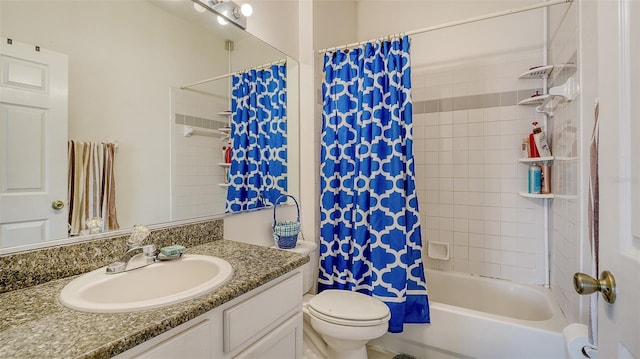 12339 Hollybush Ter, Lakewood Ranch, FL 34202 - full bath featuring toilet, vanity, and shower / tub combo with curtain