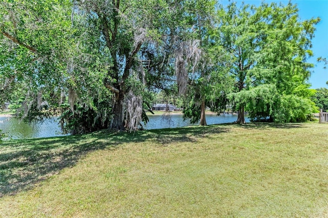 view of yard with a water view