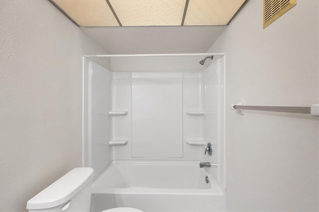5800 Hollywood Blvd Unit 312, Sarasota, FL 34231 - bathroom with toilet, bathtub / shower combination, and visible vents