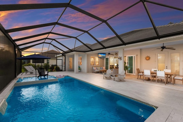 14210 9th Ter NE, Bradenton, FL 34212 - outdoor pool with ceiling fan, a patio, and outdoor dining area
