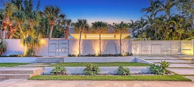 view of front of home with stucco siding