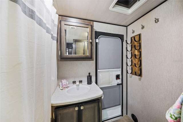 2537 Ashton Rd, Sarasota, FL 34231 - bathroom featuring vanity