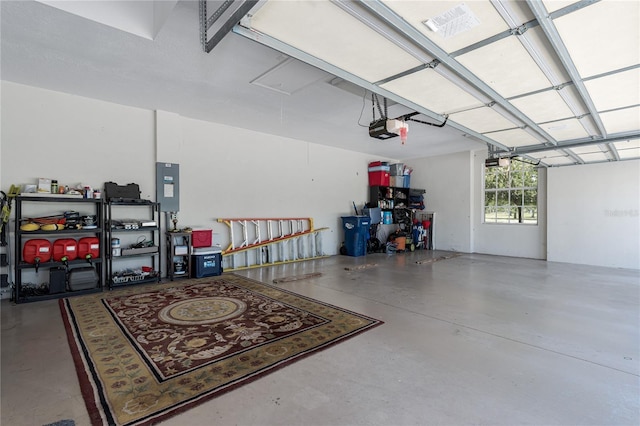 3806 155th Ave E, Parrish, FL 34219 - garage featuring a garage door opener