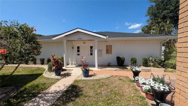 4158 Tamiami Trl Unit V1, Port Charlotte, FL 33952 - single story home with a front lawn