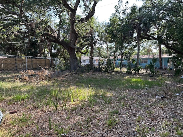 5014 22nd St W, Bradenton, FL 34207 - view of yard featuring fence