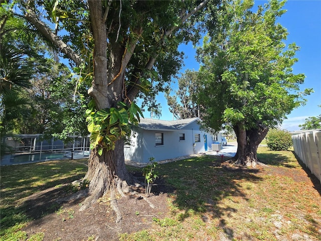 2204 34th St W, Bradenton, FL 34205 - view of yard