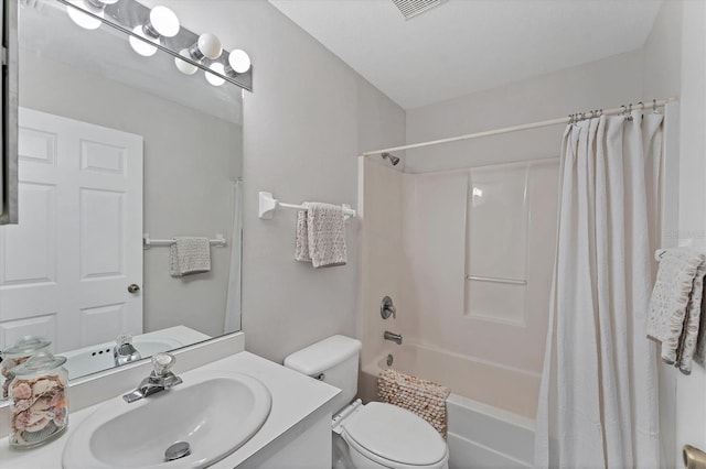 3007 Live Oak Ln, Palmetto, FL 34221 - bathroom featuring shower / bath combo, toilet, and vanity