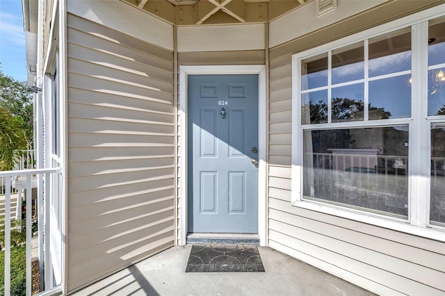 view of exterior entry