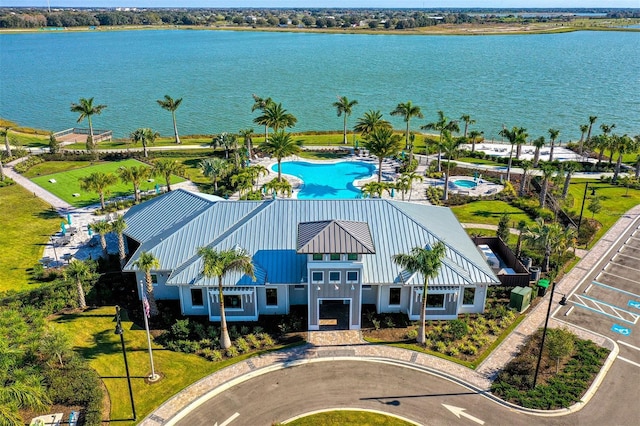 7889 Mainsail Ln, Sarasota, FL 34240 - aerial view of property and surrounding area featuring a large body of water and a pool area