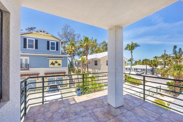 2918 Avenue Ave E, Holmes Beach, FL 34217 - view of patio / terrace