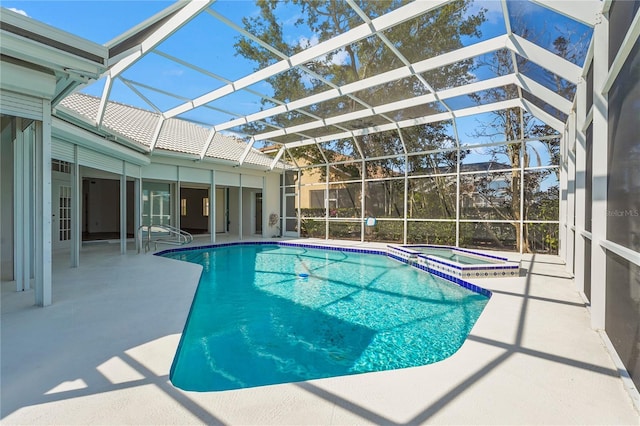 4180 Via Mirada, Sarasota, FL 34238 - view of pool featuring a patio area, a pool with connected hot tub, and a lanai