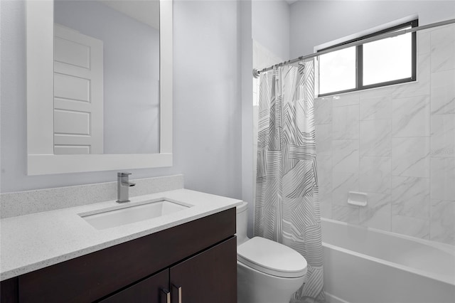 8229 Grande Shores Dr, Sarasota, FL 34240 - full bath with vanity, toilet, and shower / bath combo