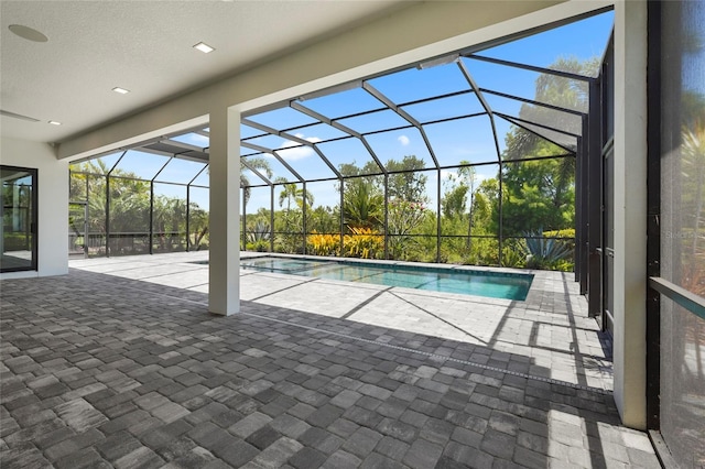 8229 Grande Shores Dr, Sarasota, FL 34240 - outdoor pool featuring a patio and a lanai
