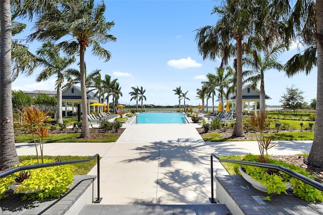 8229 Grande Shores Dr, Sarasota, FL 34240 - view of property's community