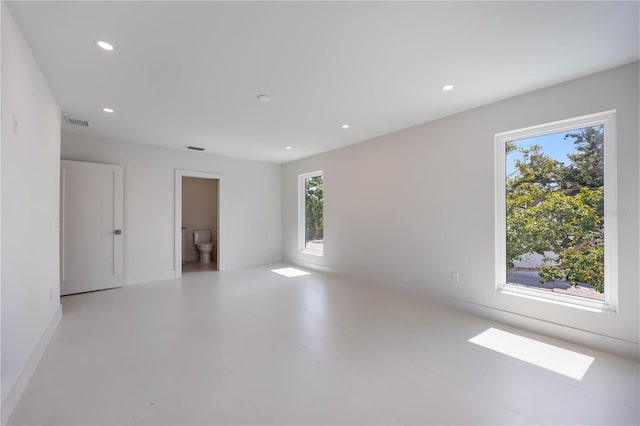 2596 Floyd St, Sarasota, FL 34239 - unfurnished room with recessed lighting and baseboards