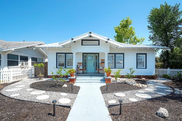 1814 6th Ave W, Bradenton, FL 34205 - bungalow featuring fence and covered porch