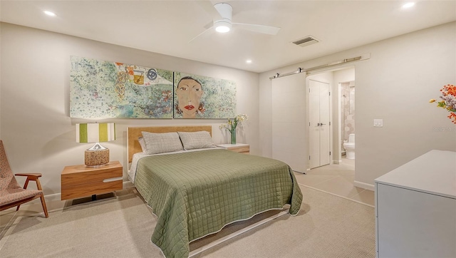 3605 Quail Hollow Ln, Bradenton, FL 34210 - bedroom with ensuite bath, visible vents, ceiling fan, and recessed lighting