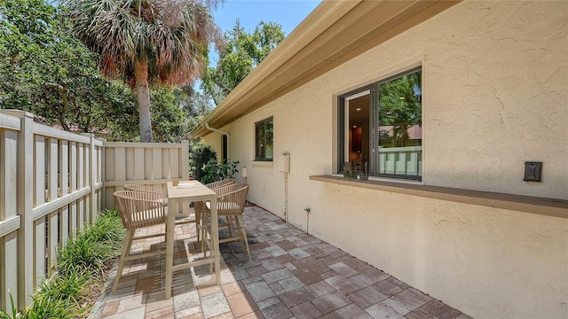 3605 Quail Hollow Ln, Bradenton, FL 34210 - view of patio / terrace with fence and outdoor dining space