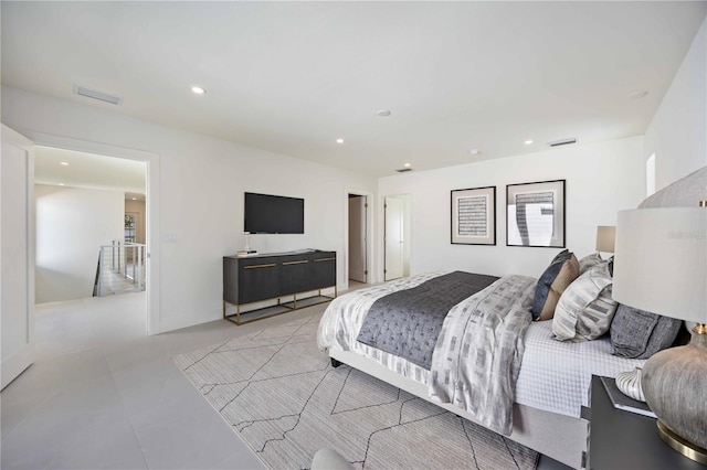 2590 Floyd St, Sarasota, FL 34239 - bedroom with recessed lighting