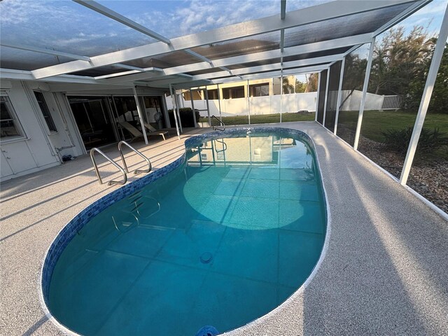 4411 Dolphin Ln, Palmetto, FL 34221 - view of pool with a patio, a fenced in pool, a lanai, and fence