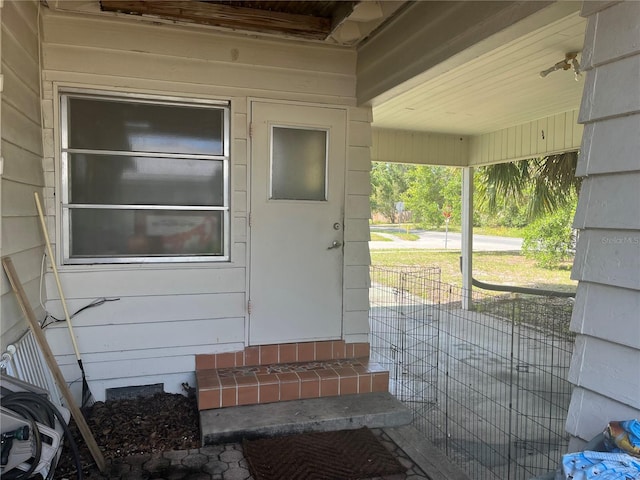 2415 Pelican Dr, Sarasota, FL 34237 - view of property entrance