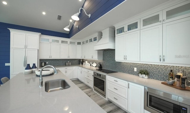 212 Spring Ave, Anna Maria, FL 34216 - photo 2