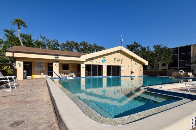 625 30th Ave W Unit G210, Bradenton, FL 34205 - community pool with a patio