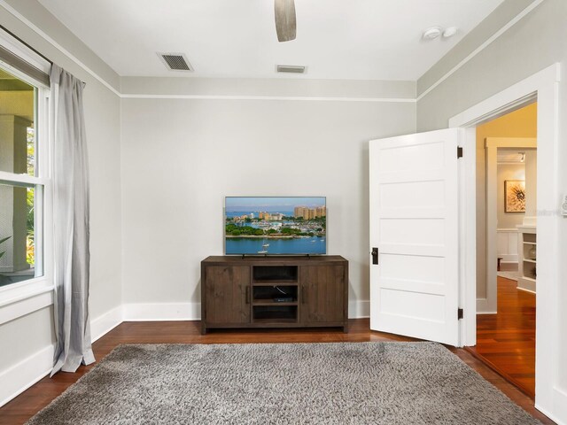 324 Julia Pl, Sarasota, FL 34236 - photo 26
