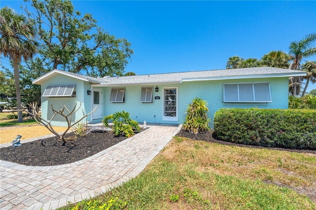 1680 Lemon Bay Dr, Venice, FL 34293 - ranch-style home with stucco siding