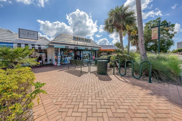 2301 Cass St, Sarasota, FL 34231 - view of surrounding community