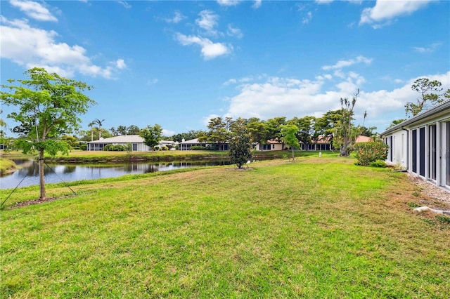 view of yard featuring a water view