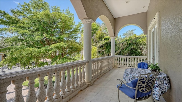 975 Whitakers Ln, Sarasota, FL 34236 - view of balcony