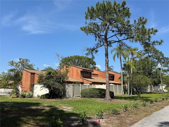 2058 Sunset Point Rd Unit 11, Clearwater, FL 33765 - view of yard