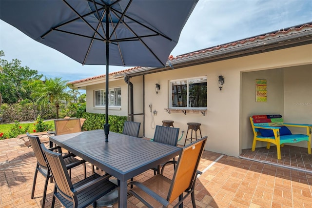 view of patio with outdoor dining space