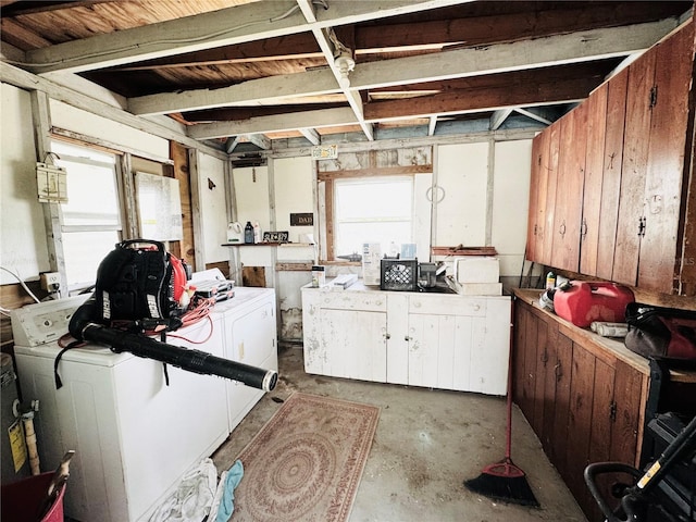 interior space featuring laundry area and washing machine and dryer