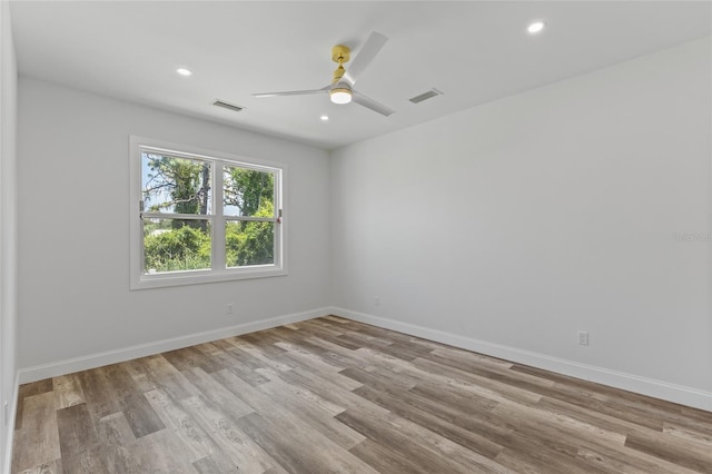 532 Yale Rd, Venice, FL 34293 - unfurnished room with visible vents, baseboards, and wood finished floors