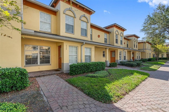 220 Coquina Bay Dr, Saint Petersburg, FL 33705 - photo 1