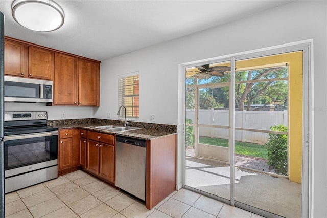 220 Coquina Bay Dr, Saint Petersburg, FL 33705 - photo 8