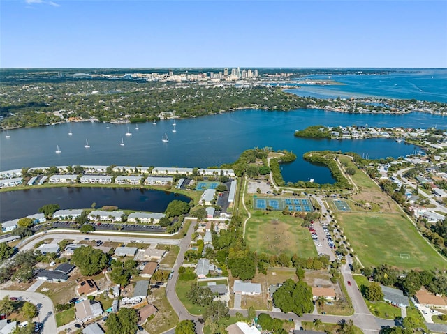 220 Coquina Bay Dr, Saint Petersburg, FL 33705 - photo 32